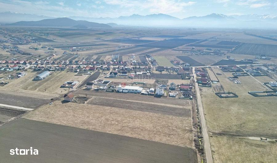 Teren de 14200 mp, în Bod