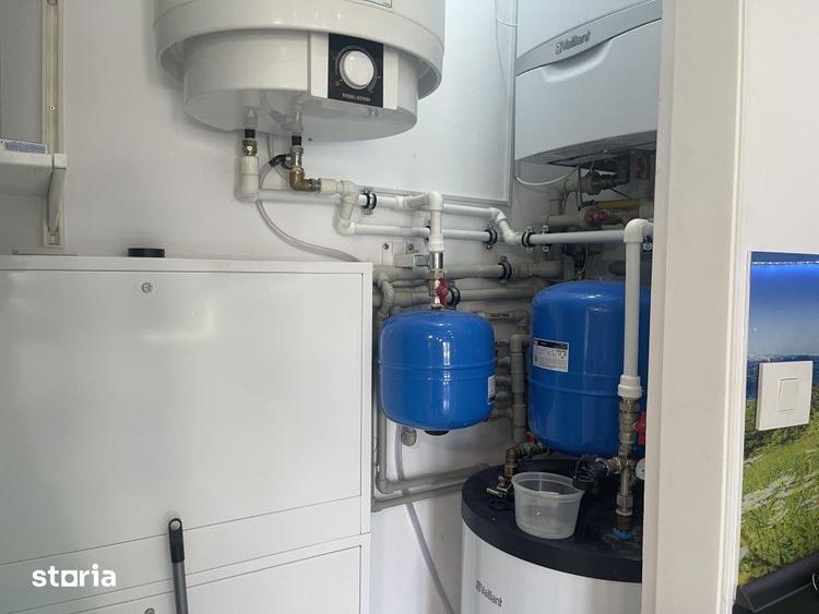Casă cu 8 camere cu Teren 1042 Mp în Cornu