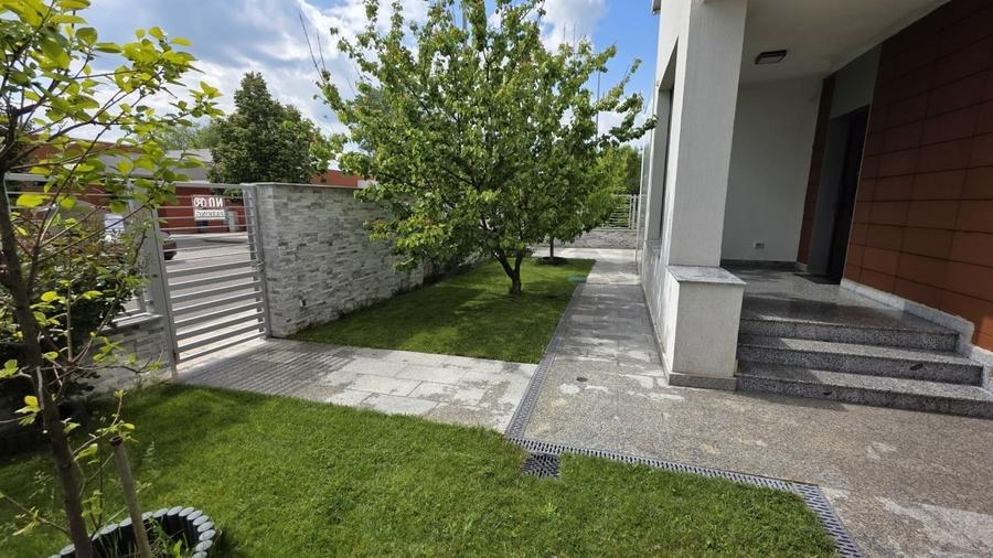 Casă individuală cu 5 camere cu Piscina în Băneasa