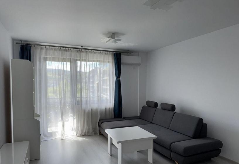 Apartament cu 2 camere decomandat, mobilat în Borhanci