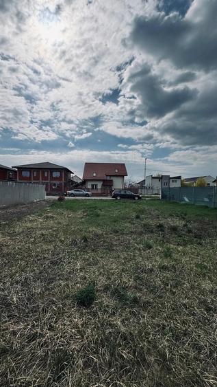 Teren de 640 mp, în Central