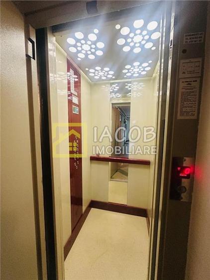 Apartament cu 2 camere decomandat în Cornișa