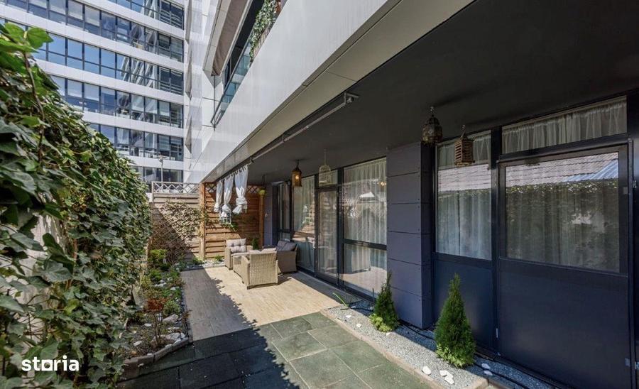 Apartament cu 4 camere, mobilat în Sud