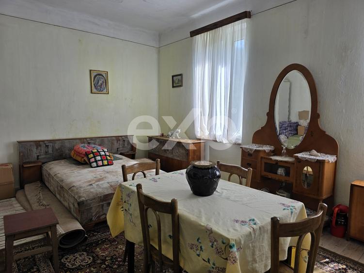 Casă individuală cu 9 camere cu Canalizare în Voineasa