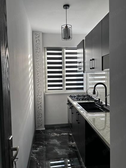 Vand apartament 3 camere, etaj 3 din 4, exercitiu - 8