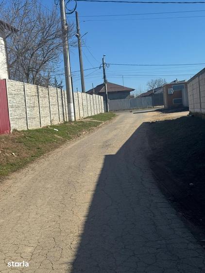 Teren de 1300 mp, în Găneasa