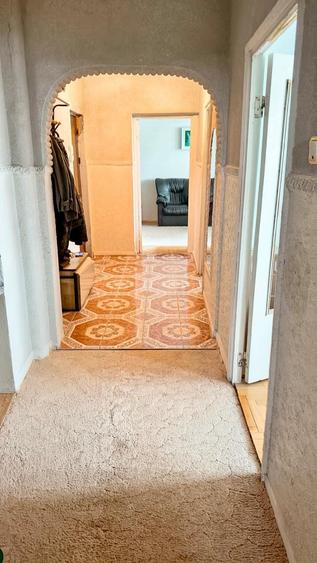 Apartament cu 3 camere decomandat în Micro 19