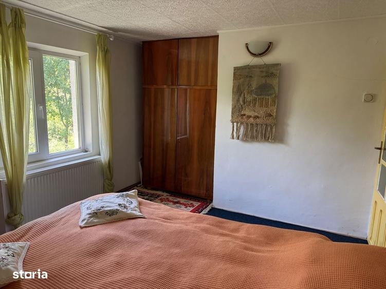 Casă cu 4 camere în Lunca