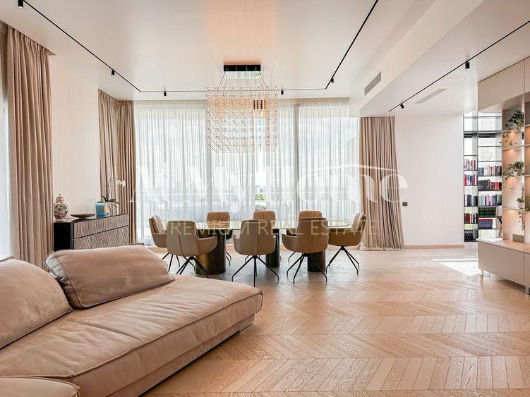 Penthouse cu 5 camere decomandat, mobilat în Băneasa