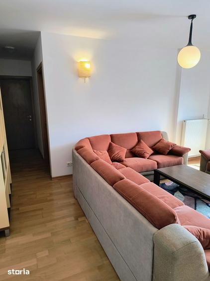 Apartament cu 3 camere, mobilat în Străulești