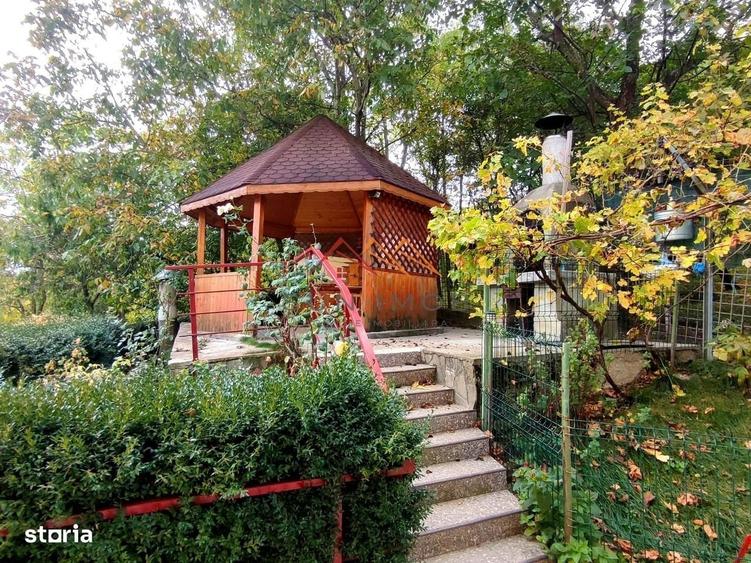 Casă cu 4 camere decomandat în Brebu
