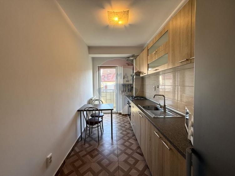 Apartament cu 2 camere decomandat în Florești