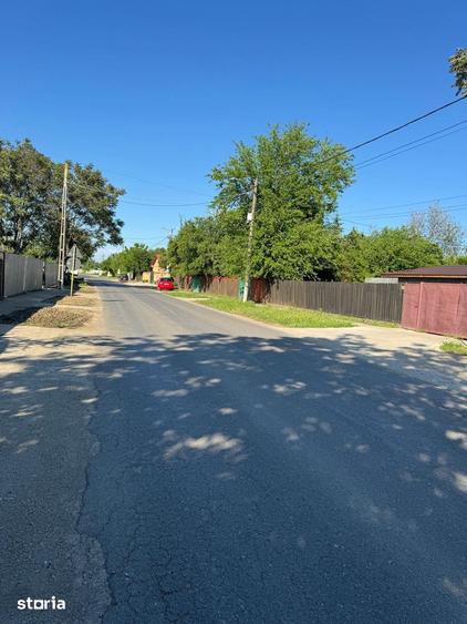 Teren de 1300 mp, în Găneasa
