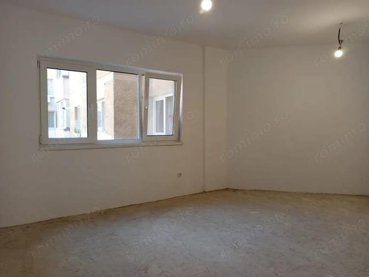 Apartament cu 2 camere decomandat în Progresul