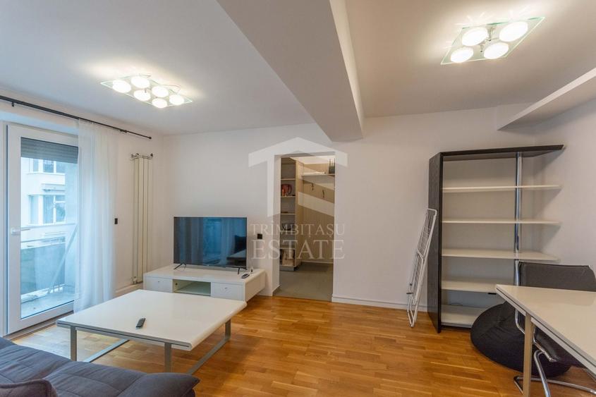 Apartament cu 2 camere semidecomandat, mobilat în Floreasca