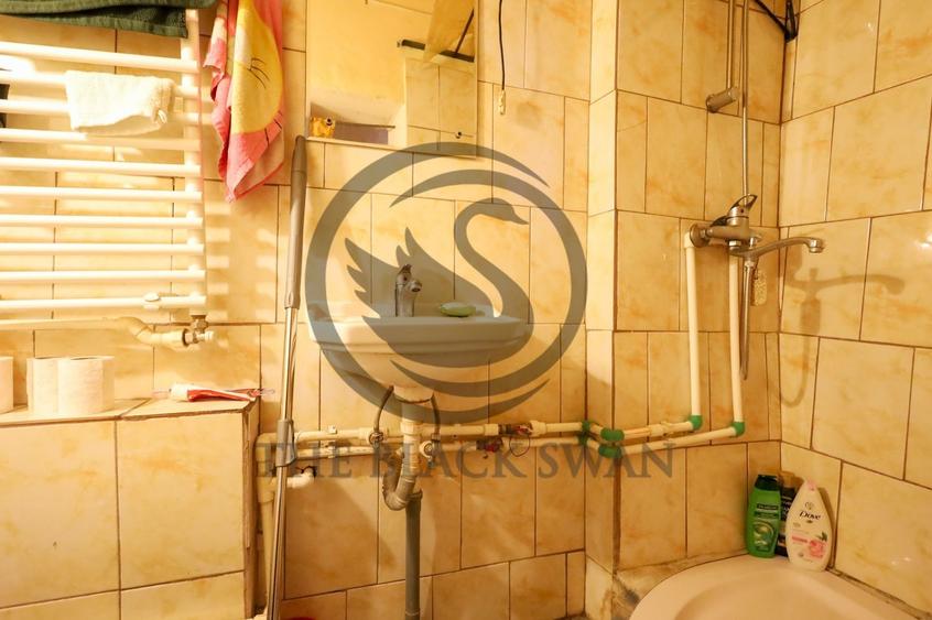 Casă individuală cu 3 camere cu Canalizare în Exterior Vest
