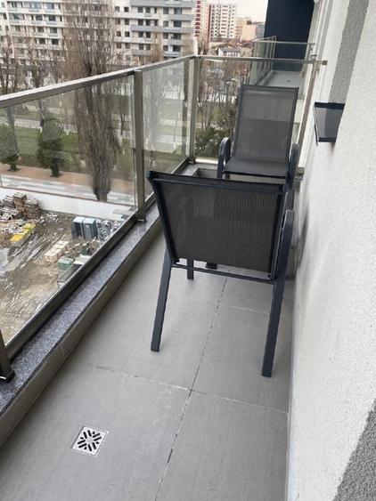 Apartament cu 2 camere decomandat, mobilat în Politehnica