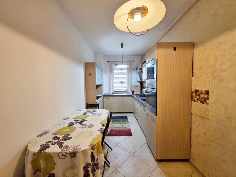 Apartament cu 2 camere decomandat în Fundeni
