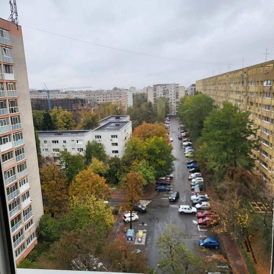 Garsonieră semidecomandată în Titan