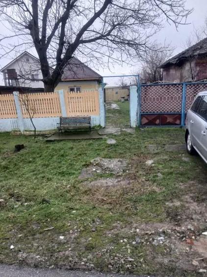 Casă cu 2 camere cu Teren 544 Mp în Central