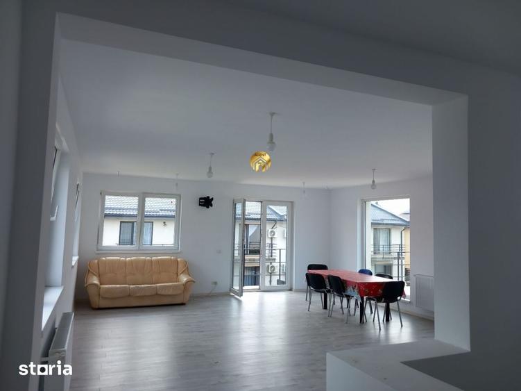 Casă cu Teren 600 Mp în Central