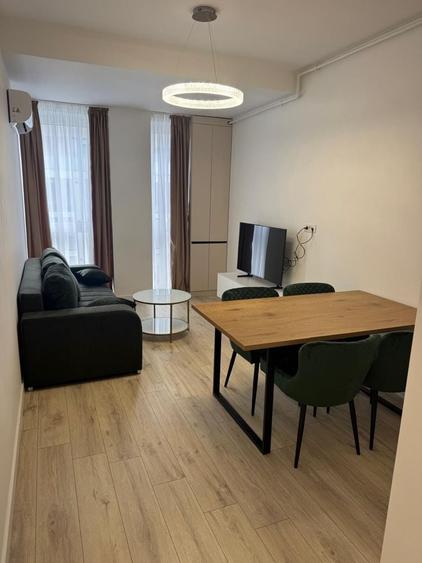 Apartament cu 2 camere decomandat, mobilat în Torontalului