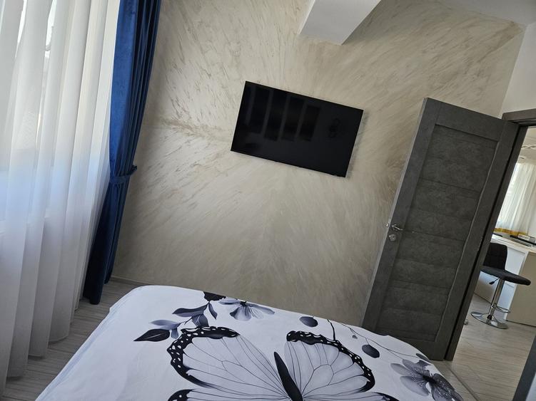 Apartament cu 2 camere decomandat în Exterior Vest