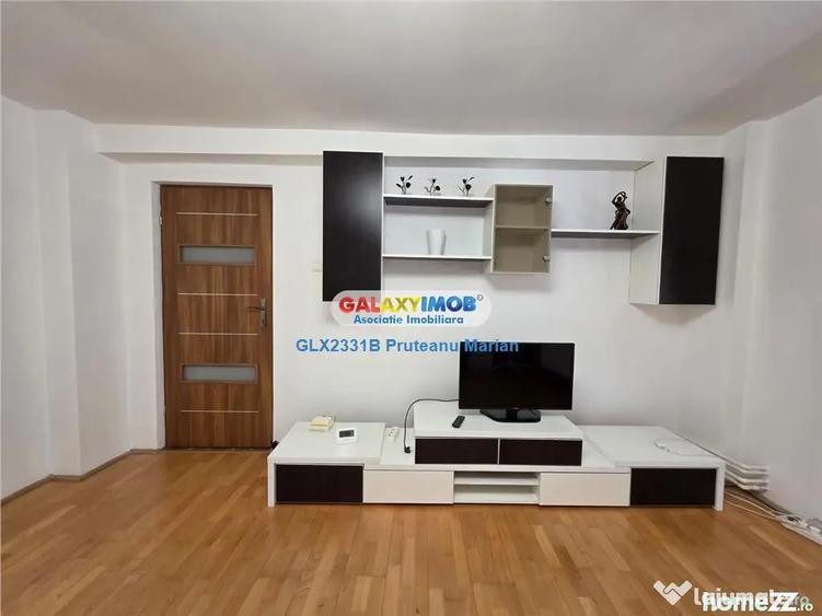 Apartament cu 3 camere decomandat, mobilat în Păcii