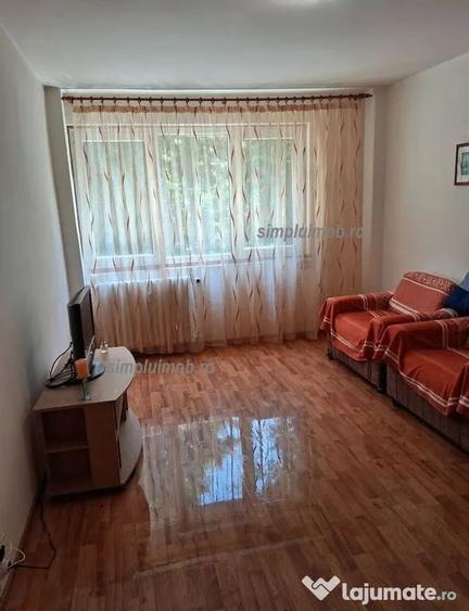 Apartament cu 2 camere semidecomandat în Câmpia Libertății