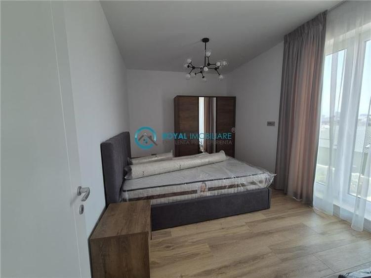 Apartament cu 3 camere decomandat, mobilat în Cantacuzino