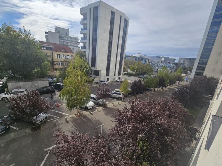 Garsonieră decomandată în Lujerului