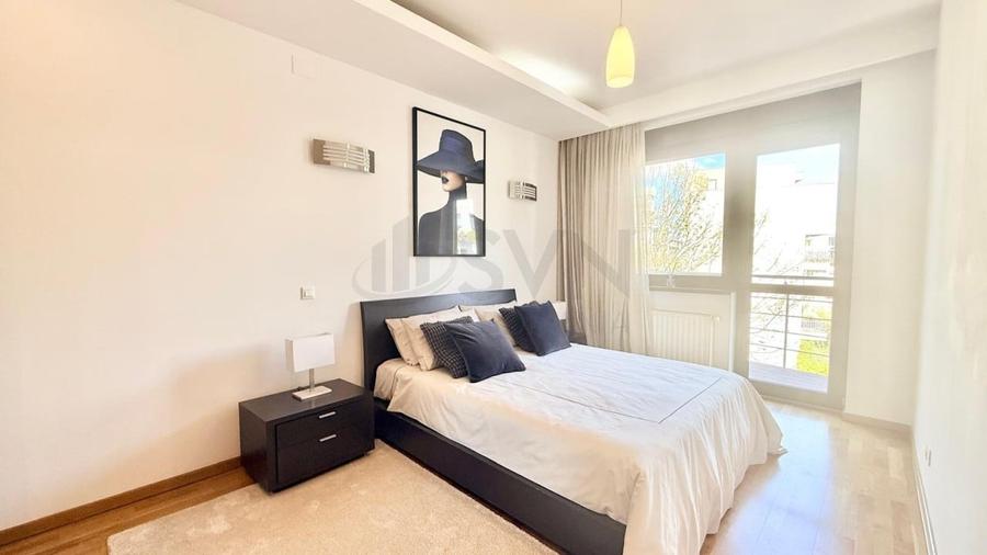 Apartament cu 4 camere decomandat în Herăstrău