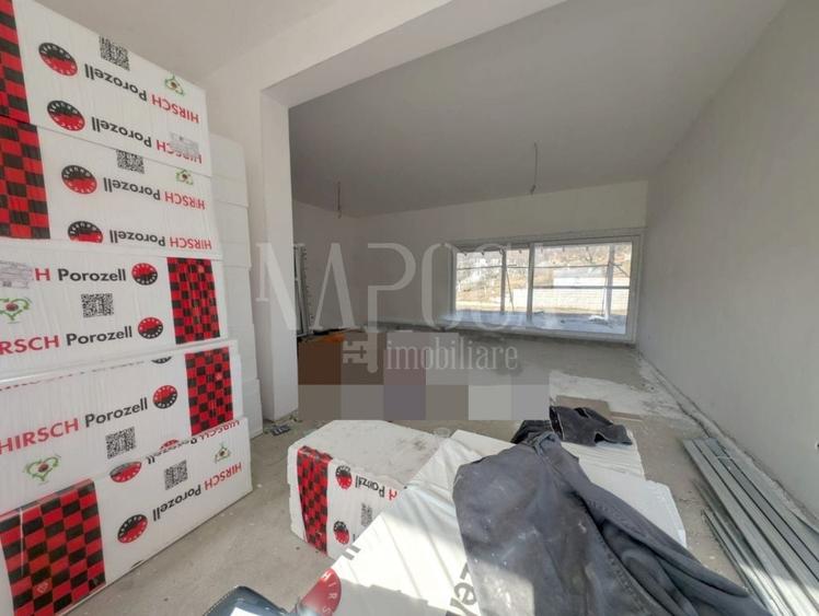 Casă individuală cu 5 camere cu Canalizare în Oncea