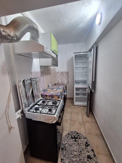 Garsonieră decomandată în Micro 3