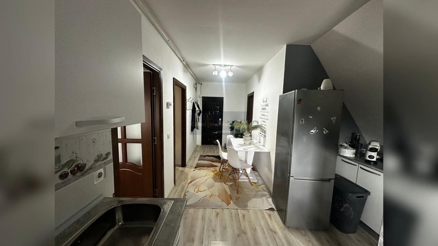 Apartament cu 2 camere decomandat, mobilat în Decebal