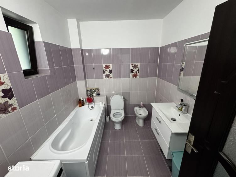 Casă cu 4 camere cu Teren 455 Mp în Valea Lupului