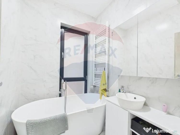 Apartament cu 3 camere decomandat în Politehnica