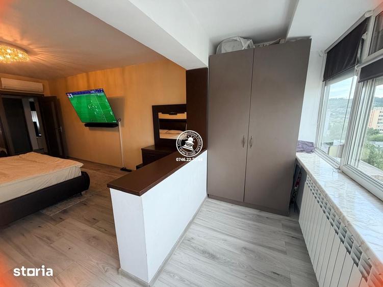 Apartament cu 3 camere decomandat în Alexandru cel Bun