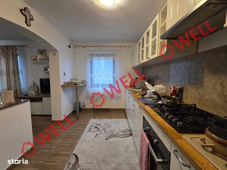 Casă cu 4 camere în Teliu
