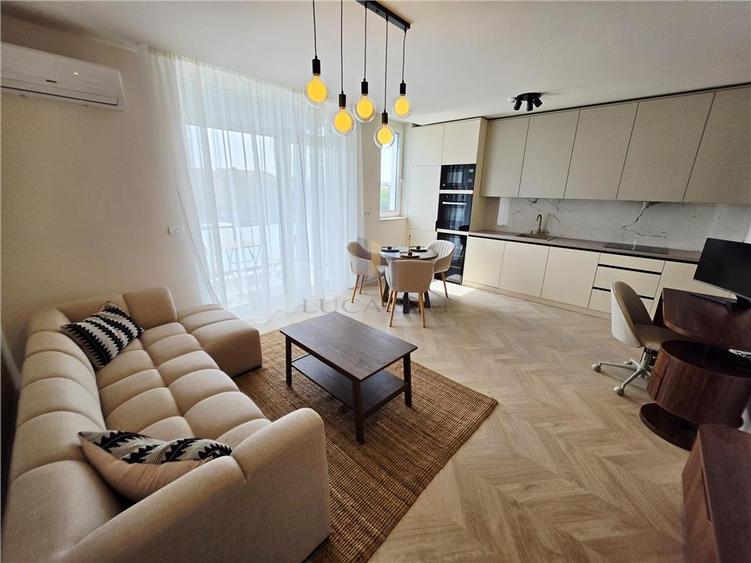 Apartament cu 2 camere decomandat, mobilat în Aradului