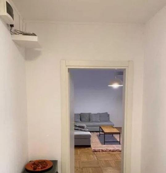 Apartament cu 2 camere decomandat, mobilat în Panduri