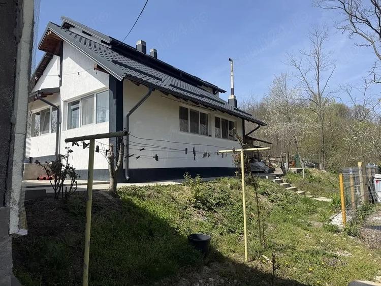 Casă cu Teren 1000 Mp în Băbana