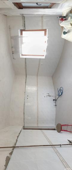 Casă cu 2 camere cu Teren 387 Mp în Răzvad