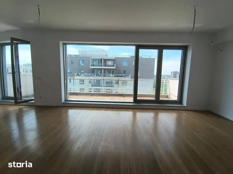 Apartament cu 4 camere în Central