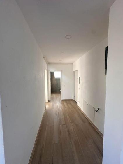 Apartament cu 3 camere decomandat în Moșnița Nouă