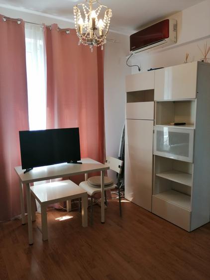 Apartament cu 2 camere semidecomandat în Ultracentral