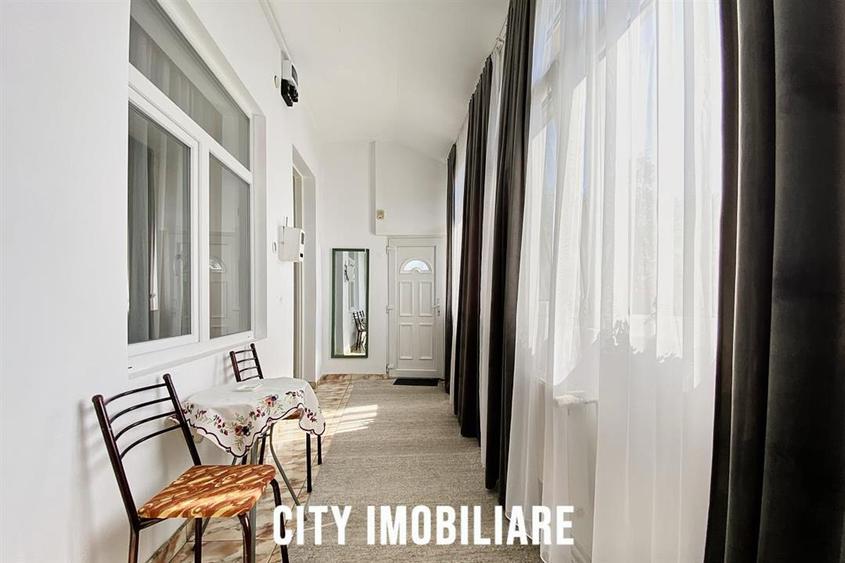 Apartament cu 2 camere semidecomandat, mobilat în Mărăști