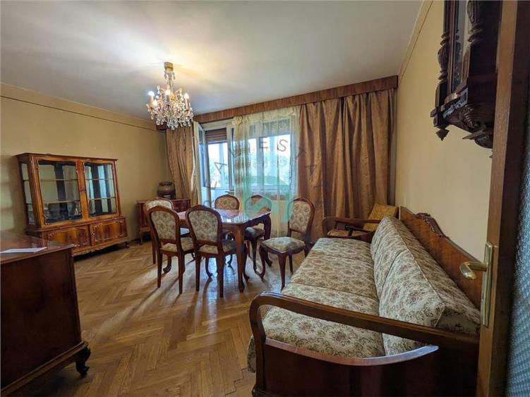 Apartament cu 3 camere decomandat în Centrul Civic