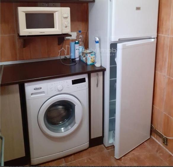 Garsonieră decomandată în Exterior Vest