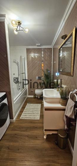 Apartament cu 2 camere decomandat, mobilat în Central